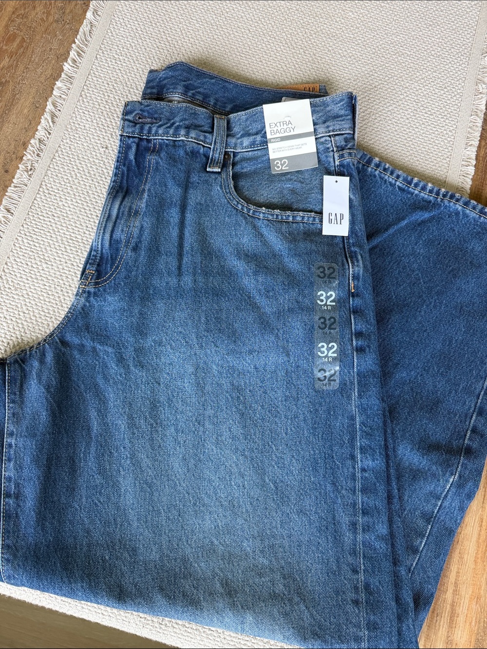 GAP x Hailey Bieber Extra Baggy Jeans - Light wash blue - 32 / 14R